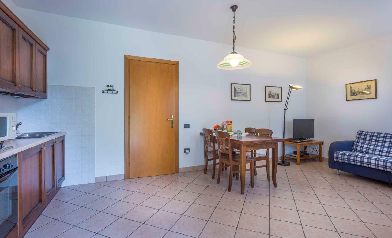 Agriturismo Tenuta Regina - Glamping luxury lodges Palazzolo dello Stella Bagian luar foto