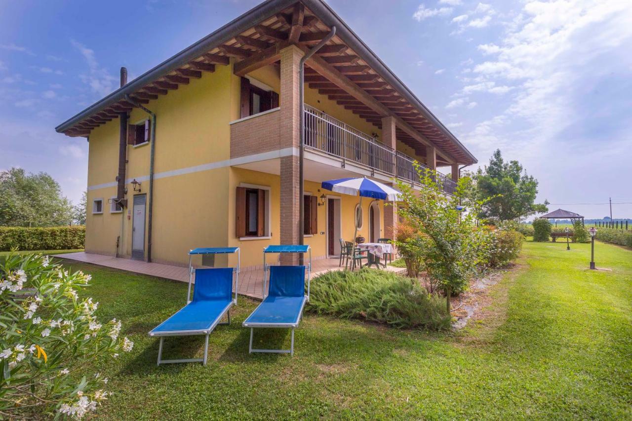 Agriturismo Tenuta Regina - Glamping luxury lodges Palazzolo dello Stella Bagian luar foto