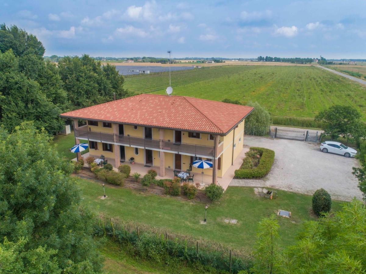 Agriturismo Tenuta Regina - Glamping luxury lodges Palazzolo dello Stella Bagian luar foto