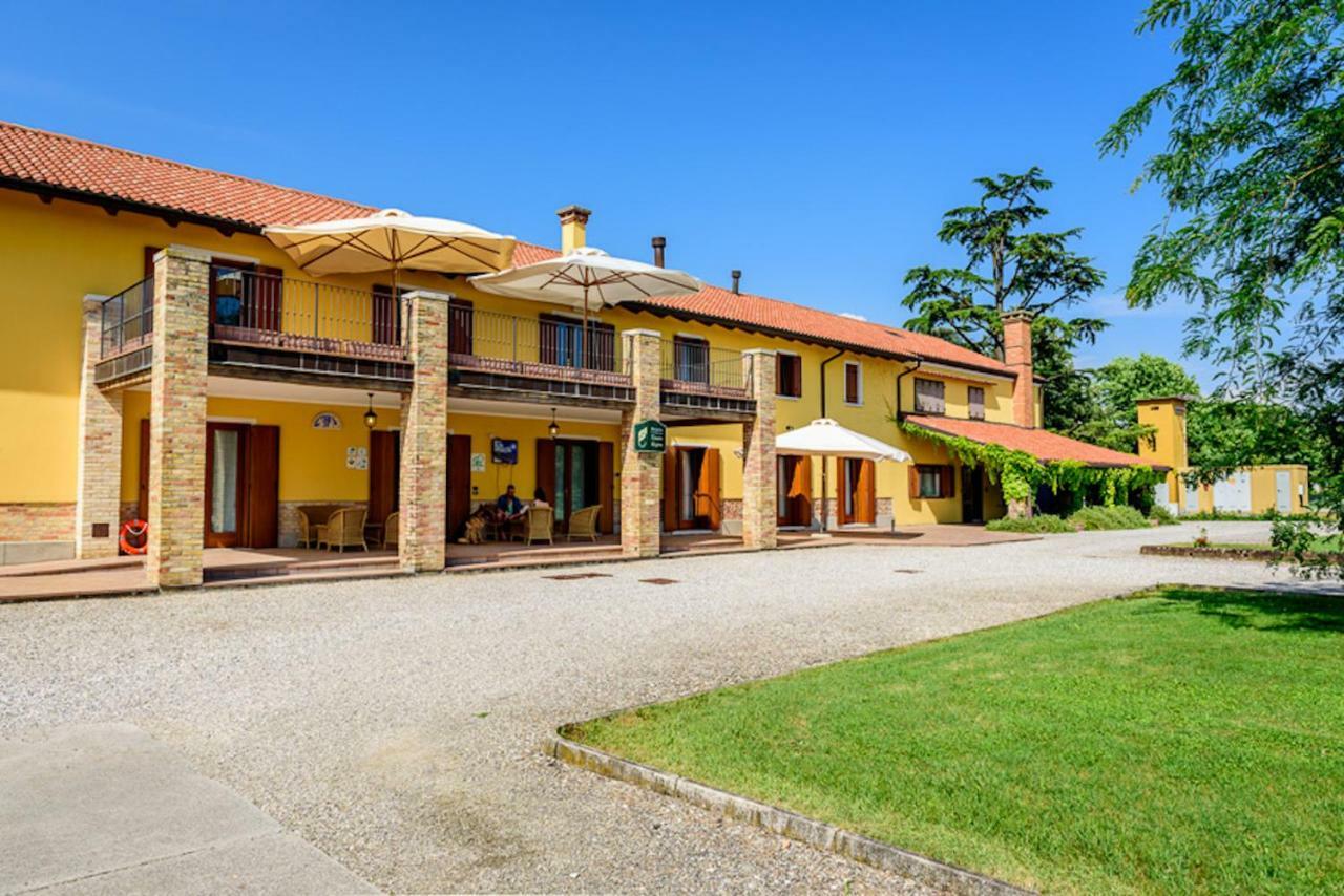 Agriturismo Tenuta Regina - Glamping luxury lodges Palazzolo dello Stella Bagian luar foto