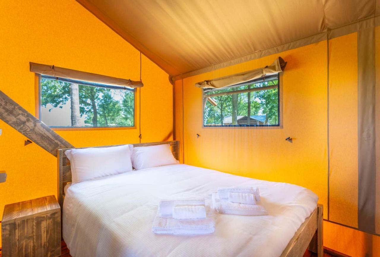 Agriturismo Tenuta Regina - Glamping luxury lodges Palazzolo dello Stella Bagian luar foto