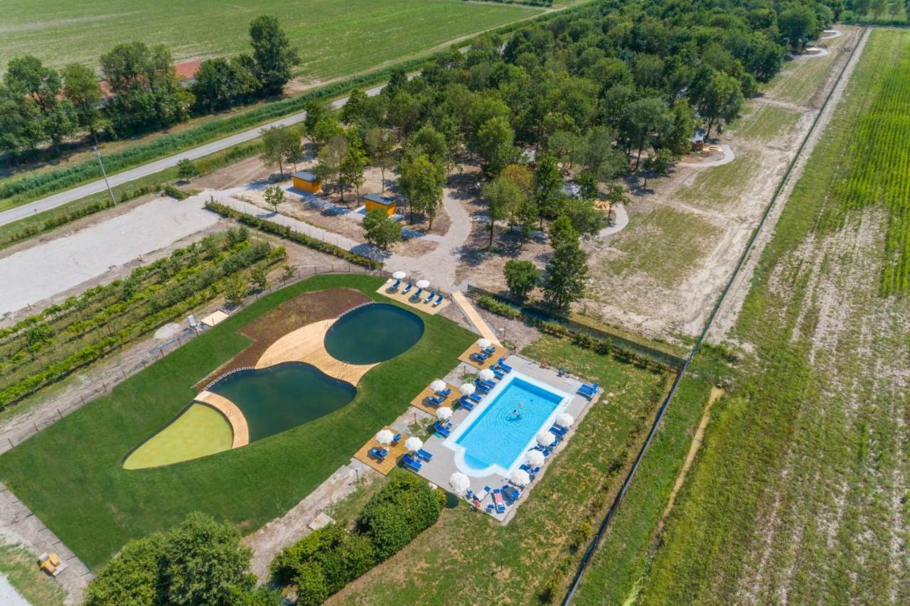 Agriturismo Tenuta Regina - Glamping luxury lodges Palazzolo dello Stella Bagian luar foto