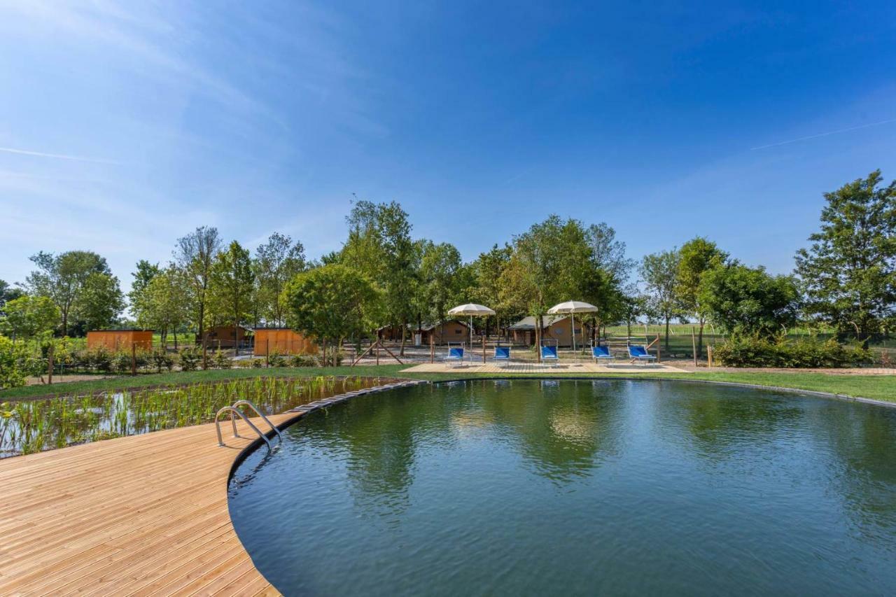 Agriturismo Tenuta Regina - Glamping luxury lodges Palazzolo dello Stella Bagian luar foto