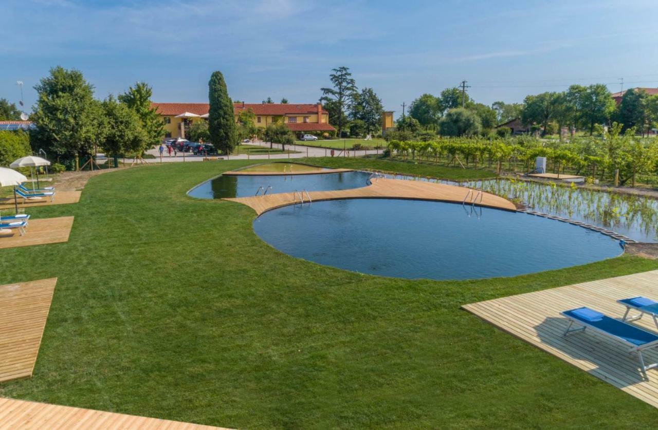 Agriturismo Tenuta Regina - Glamping luxury lodges Palazzolo dello Stella Bagian luar foto